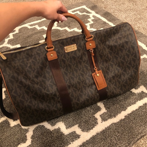 Michael Kors Travel Duffle Bag - Picture 5 of 8
